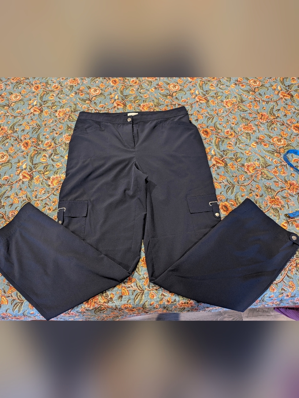 Zenergy by Chico's Size 1 (Medium 8/10) Regular Athletic Lightweight Cargo Pants